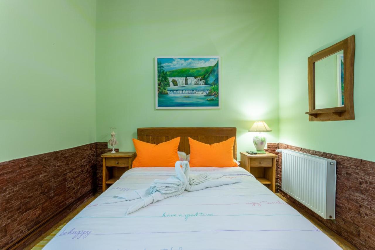 Kuca Za Odmor Baranjski Dvori Hotel Zmajevac Exterior photo